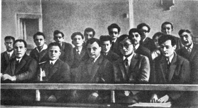 Физический семинар в Копегагене. Сидят слева напрво: Бор, Гейзенберг, Паули, Гамов, Ландау